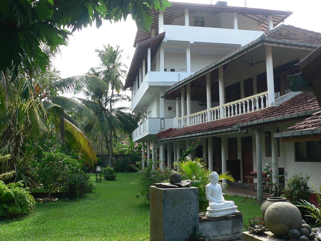 Gastehaus Isabella Hotel Beruwala Exterior photo