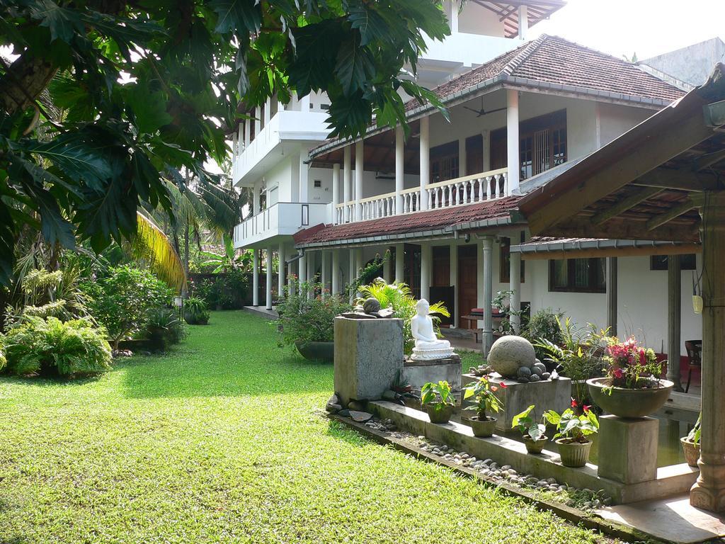 Gastehaus Isabella Hotel Beruwala Exterior photo